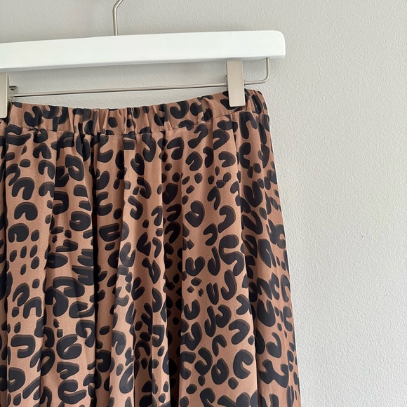 Chicwish Cheetah Print Maxi Skirt Size M/L - Picture 2 of 4